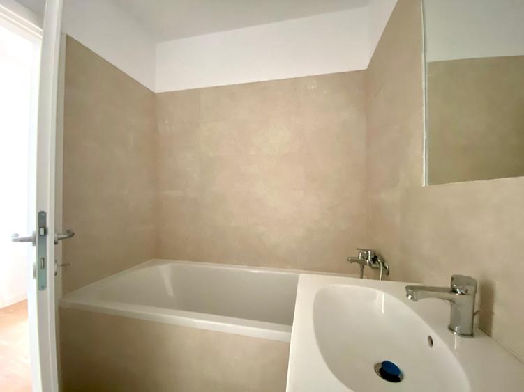 Apartament 3 camere cu gradina 93 mp, intabulat Capat Pacurari