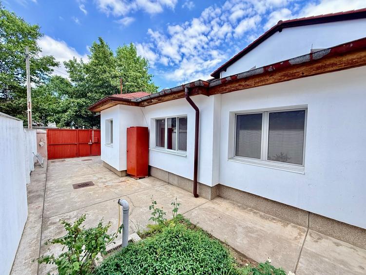 Zona Domenii - Casa renovata cu Curte privata de 100 mp