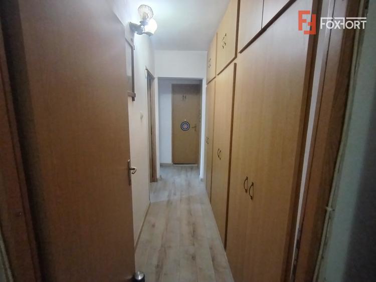 Apartament cu 3 camere de vanzare in zona Girocului