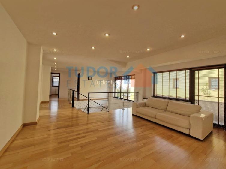Elegant Individual Villa with Expansive 1,700 sq. m garden in Pipera - 8