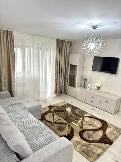 Apartament 3 camere, 65 mp, zona Cetate