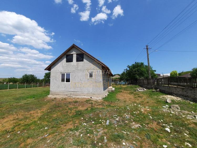 Nazarcea | Casa cu teren de 1000 mp si toate utilitatile la poarta - 2
