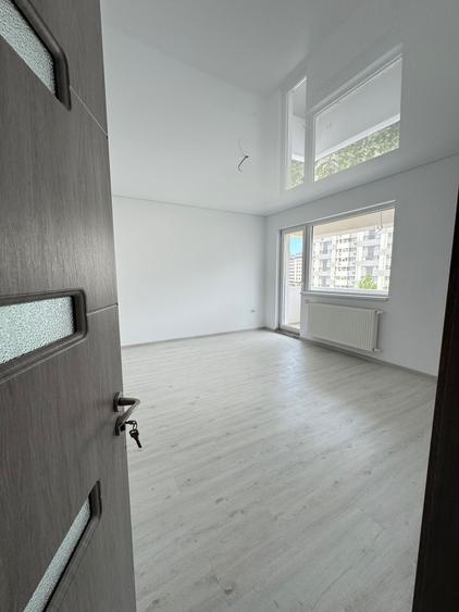 VANZARE APARTAMENT 3 CAMERE-2 BAI-COMISION 0%-STR. TINERETULUI MILITARI