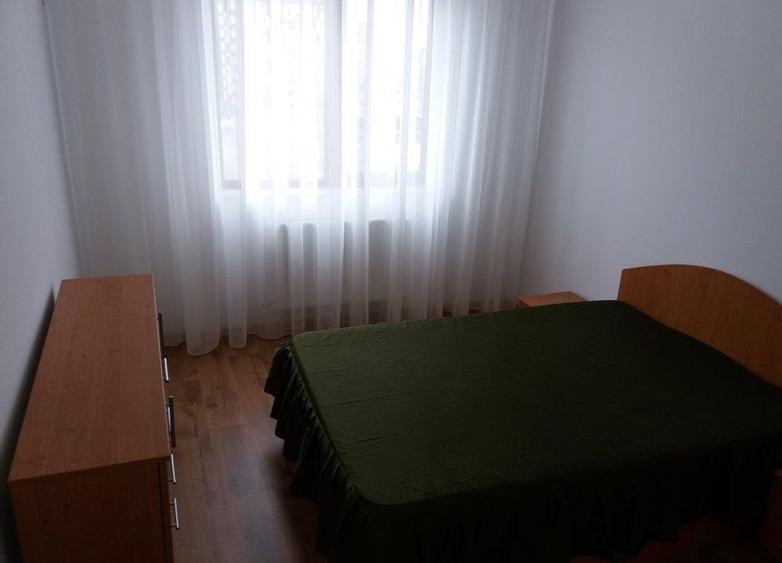 Dristor/Metrou-Apartament 3 camere/Bloc Nou