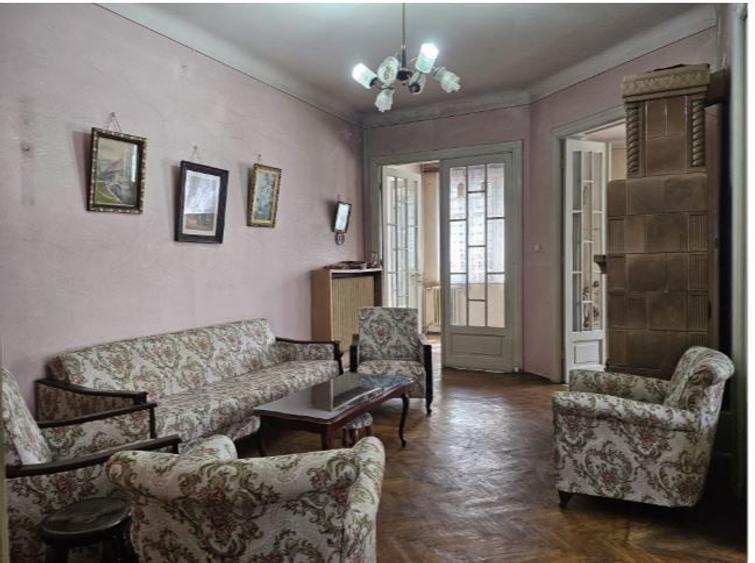 Vanzare 3 camere Stirbei Voda - Casa Radio
