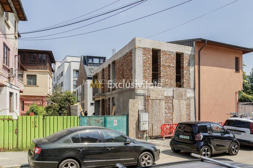 Casa noua aproape de Bd Unirii - 24