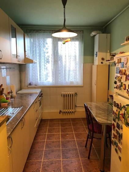 Apartament 3 camere Grigorescu decomandat etaj 2/4 cu parcare