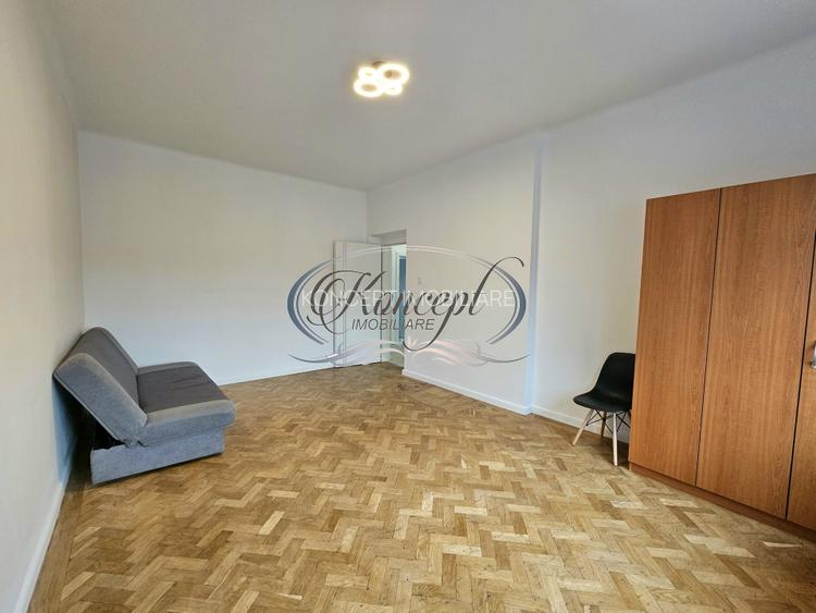 Proprietate renovata cu boxa generoasa pe Bulevardul 21 Decembrie - 2