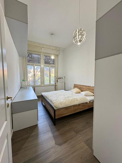 De închiriat ap cu 4 camere în zona centrală, disponibil din 10 OCTOMBRIE