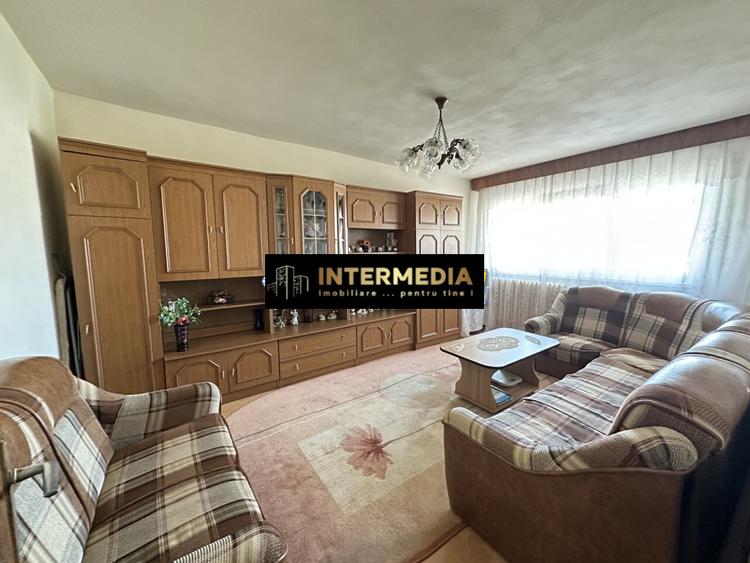 Apartement 2 Camere Decomandate 53 mp mobilat utilat balcon inchis view superb