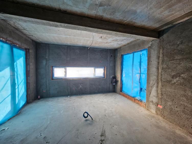 Apartamente, 3 cam, 2 băi, 2 parcări, et. 1 și P, curte generoasă, Moșnița Veche