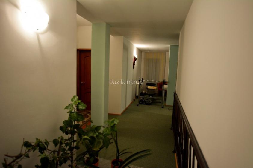 Vila Gavana P + 2E - complet mobilata. - 9