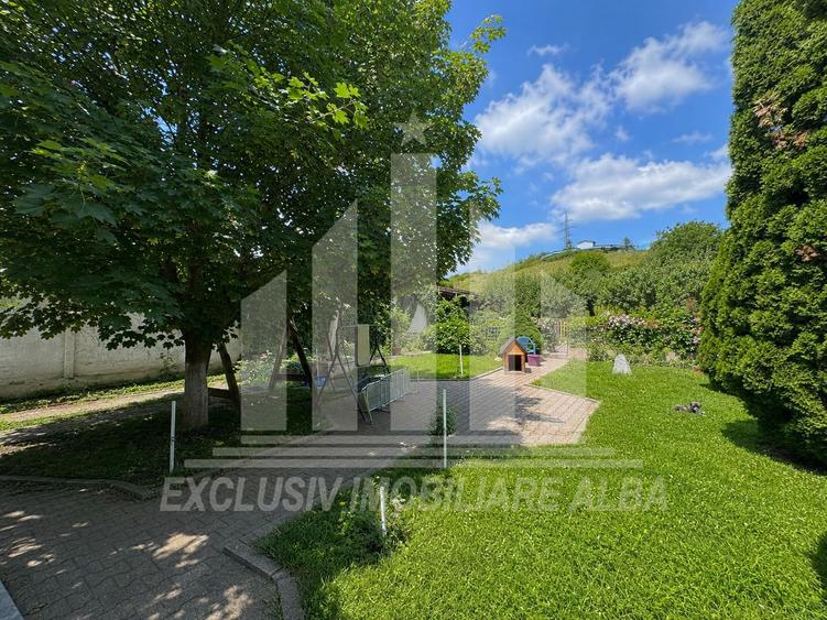 Casa individuala | Pensiune | 380 mp | 1377 mp teren | Cetate