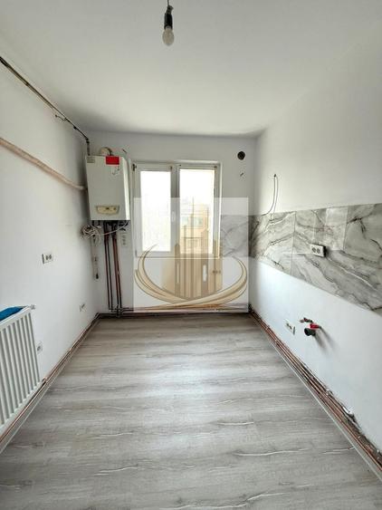 Apartament modern 3 camere, 2 băi, balcon și boxă – Zona Șagului