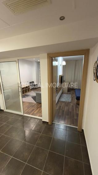 Vânzare Apartament 2 Camere Decomandat In Fostul  Rin Grand Hotel - 2