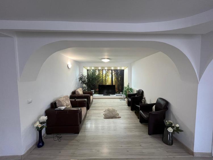 Casa impecabila P+1, 274 mp, cu 1128 mp teren si livada, zona Popoveni
