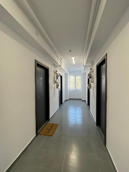 Bd. Mamaia - garsoniera noua pentru birou/cabinet, imbunatatiri, centrala gaz