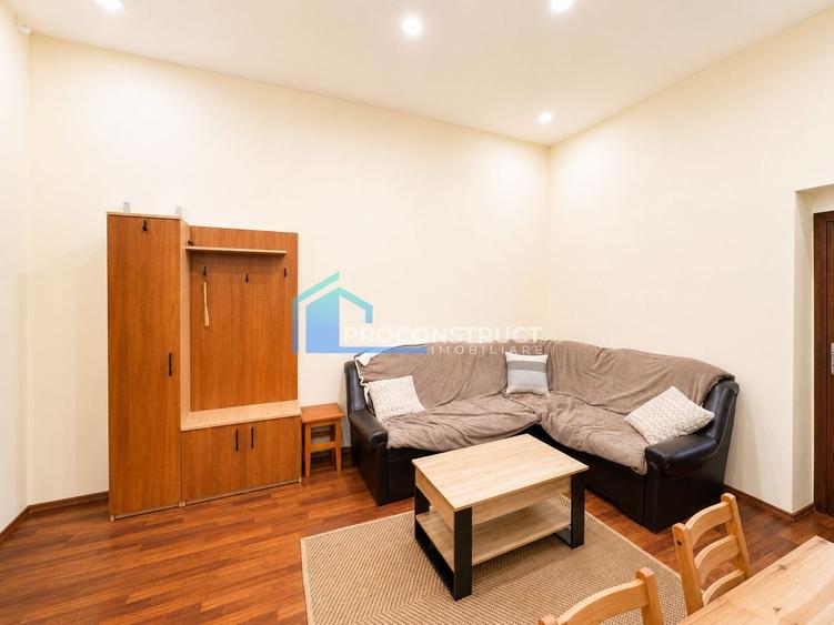 Apartamet 2 cam renovat, ultracentral, parcare privata, comision 0