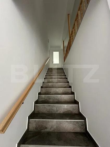 Casă de vânzare, 281 mp, zona Corunca