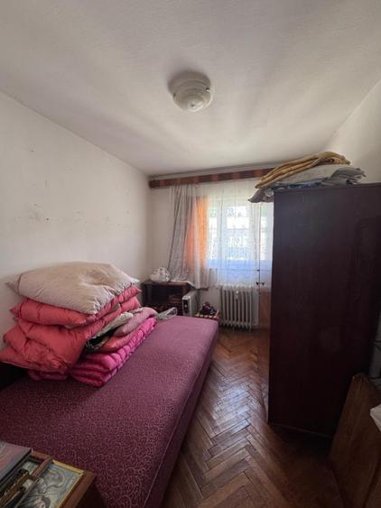 Apartament 3 camere , zona Hurmuzachi , Radauti