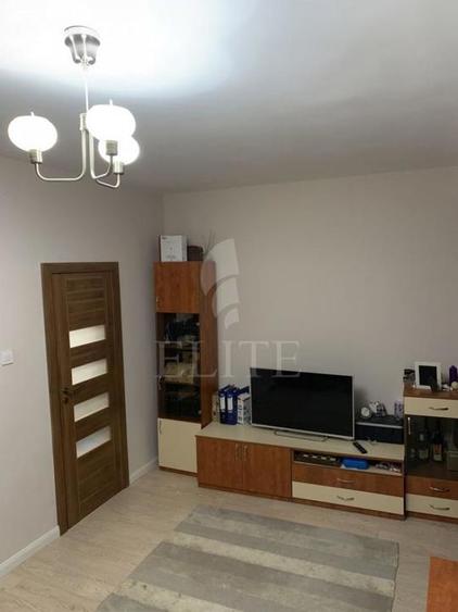 Apartament o camera în zona GRUIA