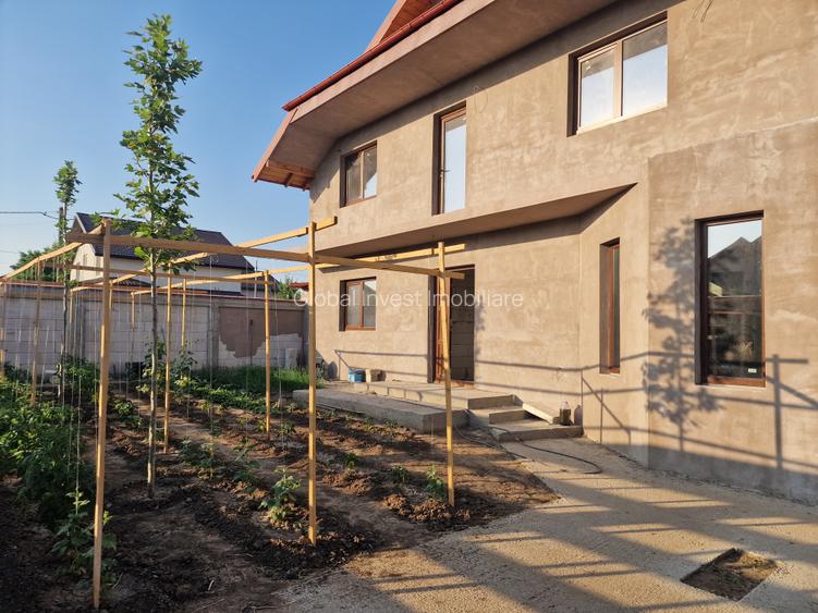Casa P+M cu placa turnata, 5camere constructie deosebita -178.000euro - 3