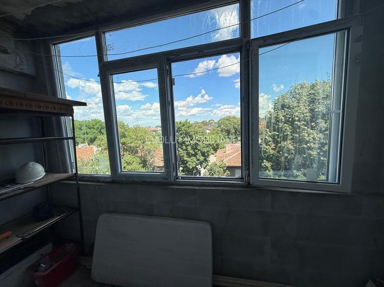 Apartament 3 camere decomandat spatios Medgidia, zona VS-uri - 11