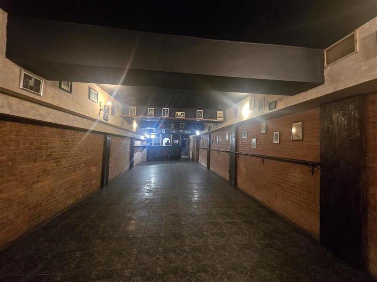 Spatiu de inchiriat ultracentral Bacau. Ideal pentru activitati independente 