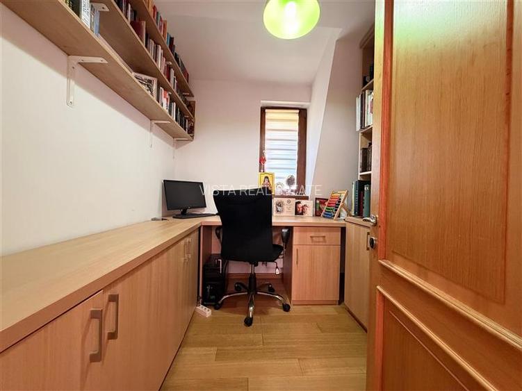 Casa tip duplex, zona Centru - 12