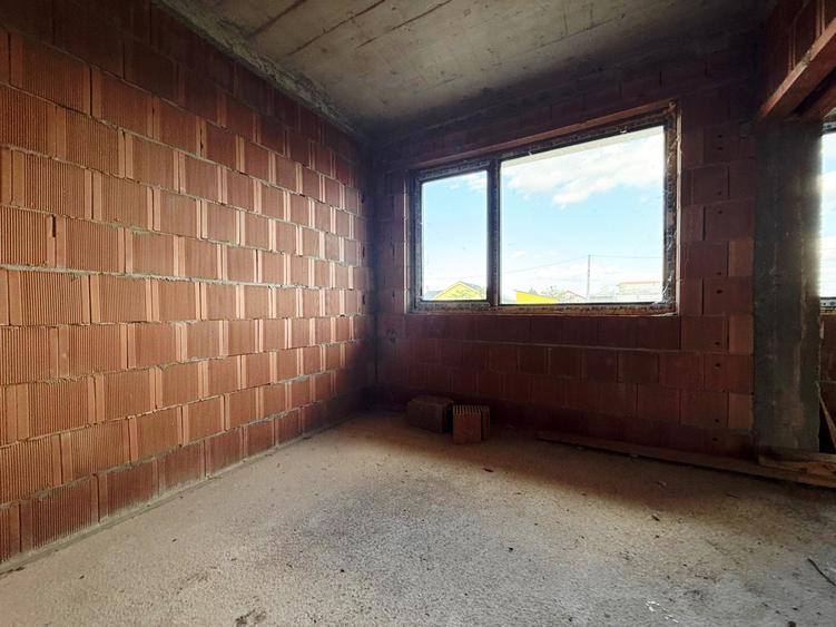 Casa noua cu etaj, teren 504 mp - Vladimirescu