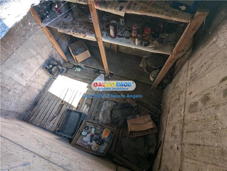 Rahova Muntii Carpati,teren 569 mp, casa 4 cam si anexe 170 mp utilit