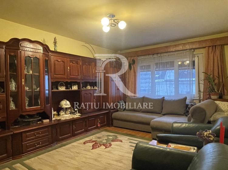 Apartament cu 3 camere | Etaj intermediar | Calea Aradului | Oradea