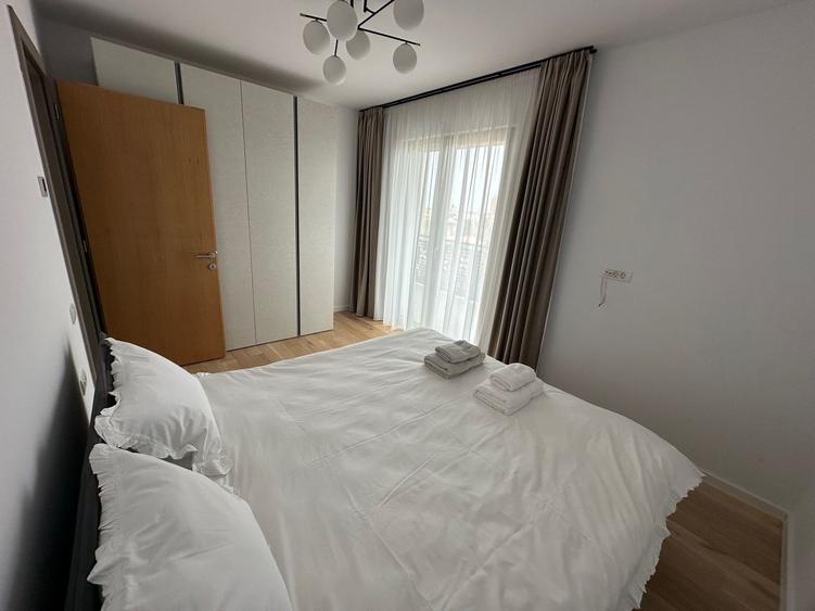 Apartament 3 camere de inchiriat