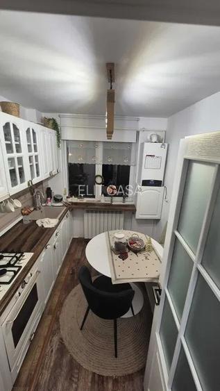 Apartament 3 camere, etaj 1/4, zona Podu Ros