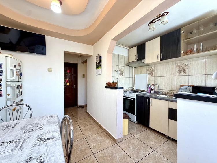 Apartament elegant 4 camere, mobilat/utilat cu boxa in CF - zona Dacia