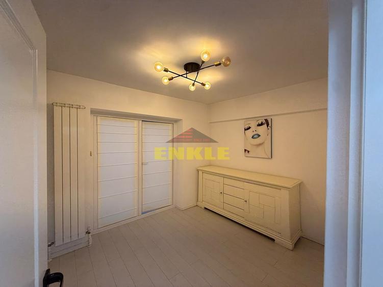 DE ÎNCHIRIAT – APARTAMENT ULTRAMODERN CU 3 CAMERE