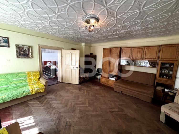 Casa cu gradina de vanzare si curte + pivnita zona Terezian Sibiu
