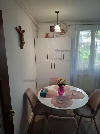 2 Camere Mobilat Modern Boxa Loc de Parcare Sector 4