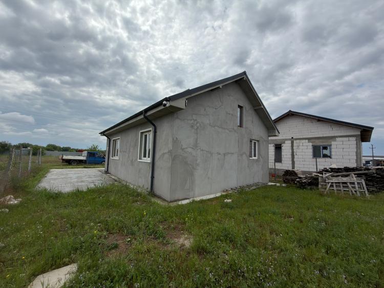 Casă de vânzare, 80 mp, Izvorul Rece