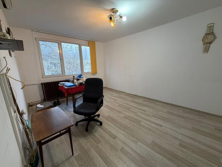 Apartament 4 Camere/ Berceni/ Parcare