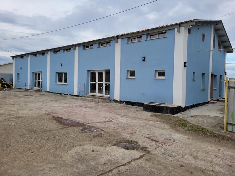 Spatiu comercial P+E in Catamarasti Deal