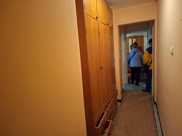 De vanzare apartament 3 camere confort 1 in Dambu