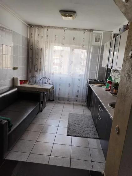 Vânzare Apartament 3 camere în Drumul Taberei 5 min metrou