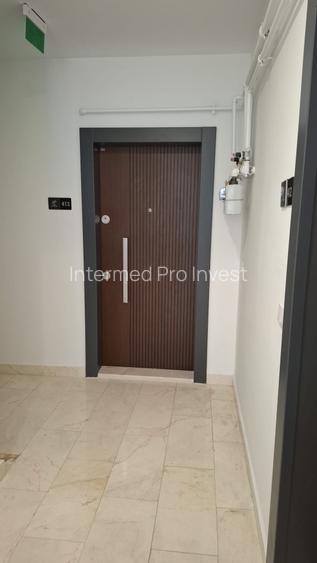 Institutul  de Marina- 3 camere decomandate, etaj 4 cu lift, - 3