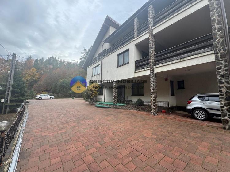 Casa cu posibilitate transformare in pensiune si teren de vanzare Piatra Neamt