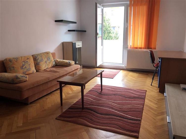 De inchiriat apartament 2 camere in Tudor
