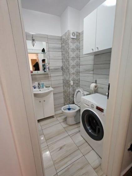 Inchiriez apartament 2 camere, decomandat, mobilat si utilat complet,