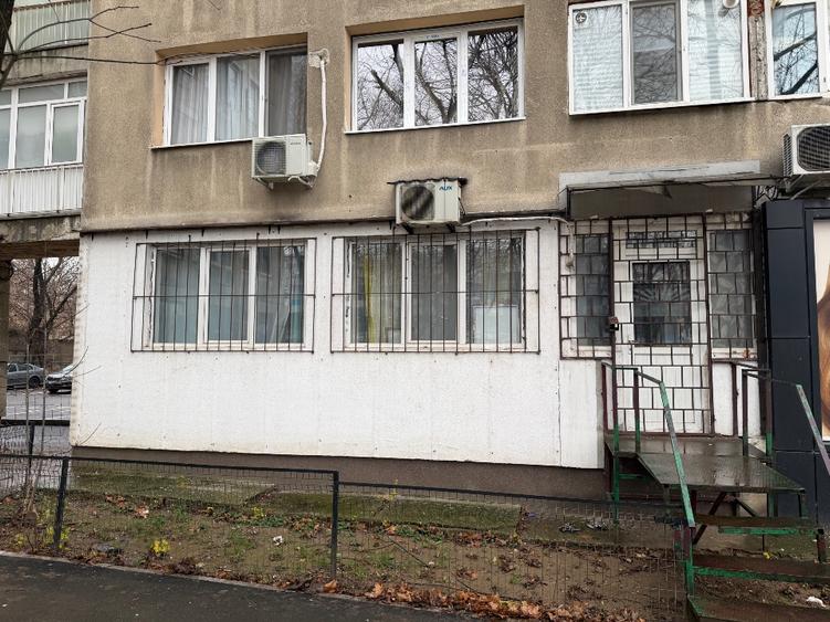 Spatiu stradal vis a vis Piata Progresului