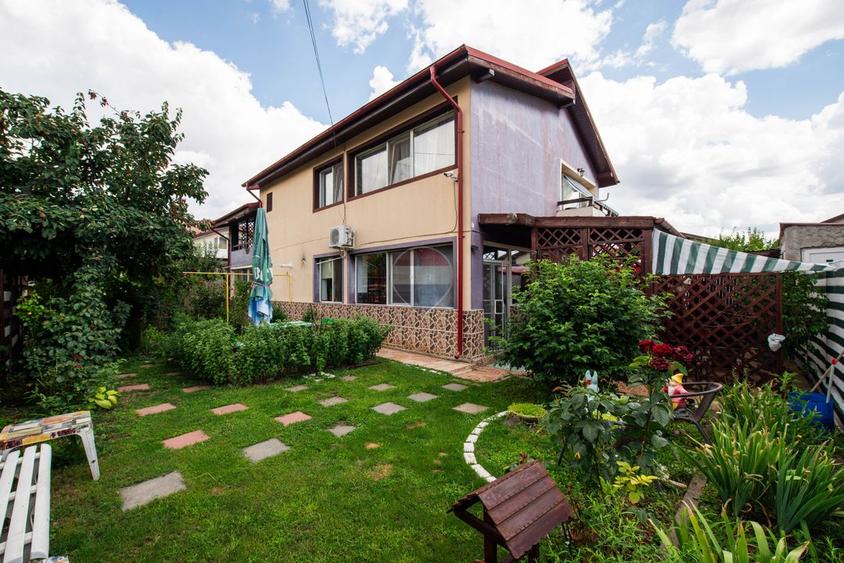 Casa Vila individuala de vanzare 7 camere comuna Berceni
