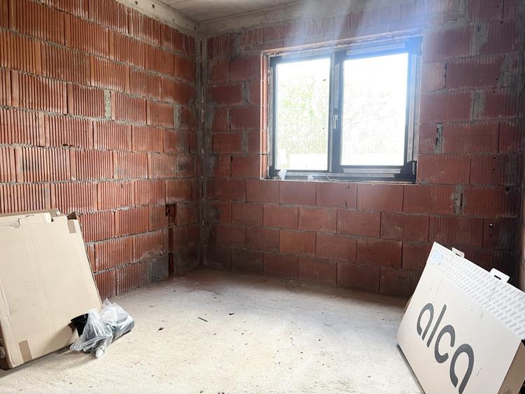 Duplex, 102mp Utili, 225mp Teren, 4 Camere, Constructie Noua - Giroc